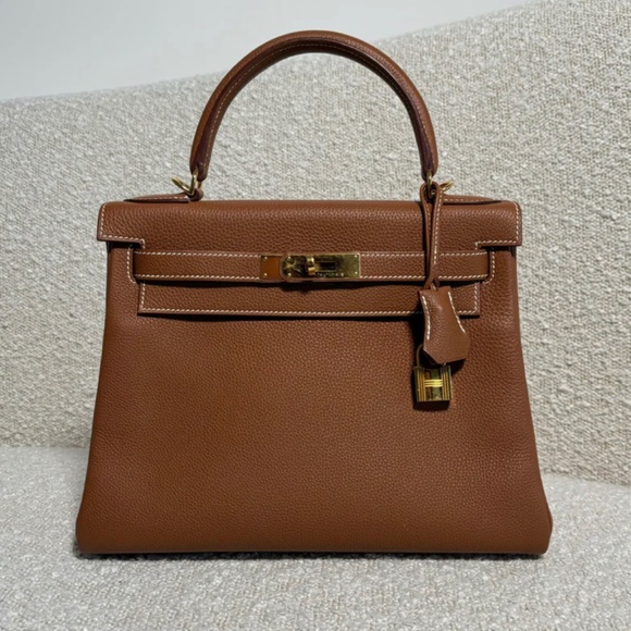 Authentic Hermes Kelly 28 Gold Togo GHW - Picture 1 of 16